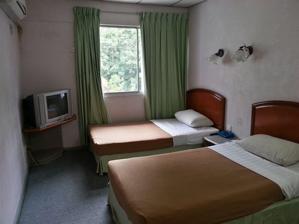 Century Hotel Kota Kinabalu Extérieur photo