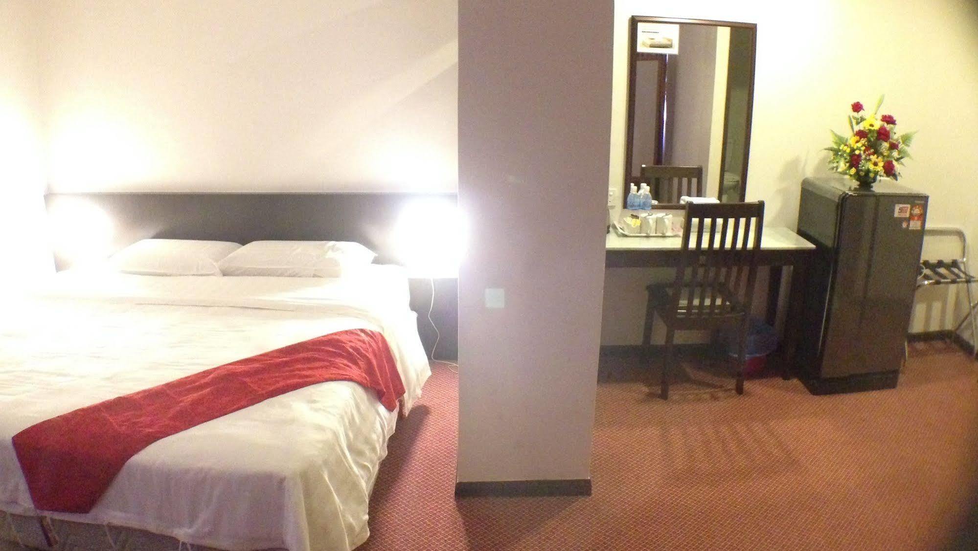 Century Hotel Kota Kinabalu Extérieur photo