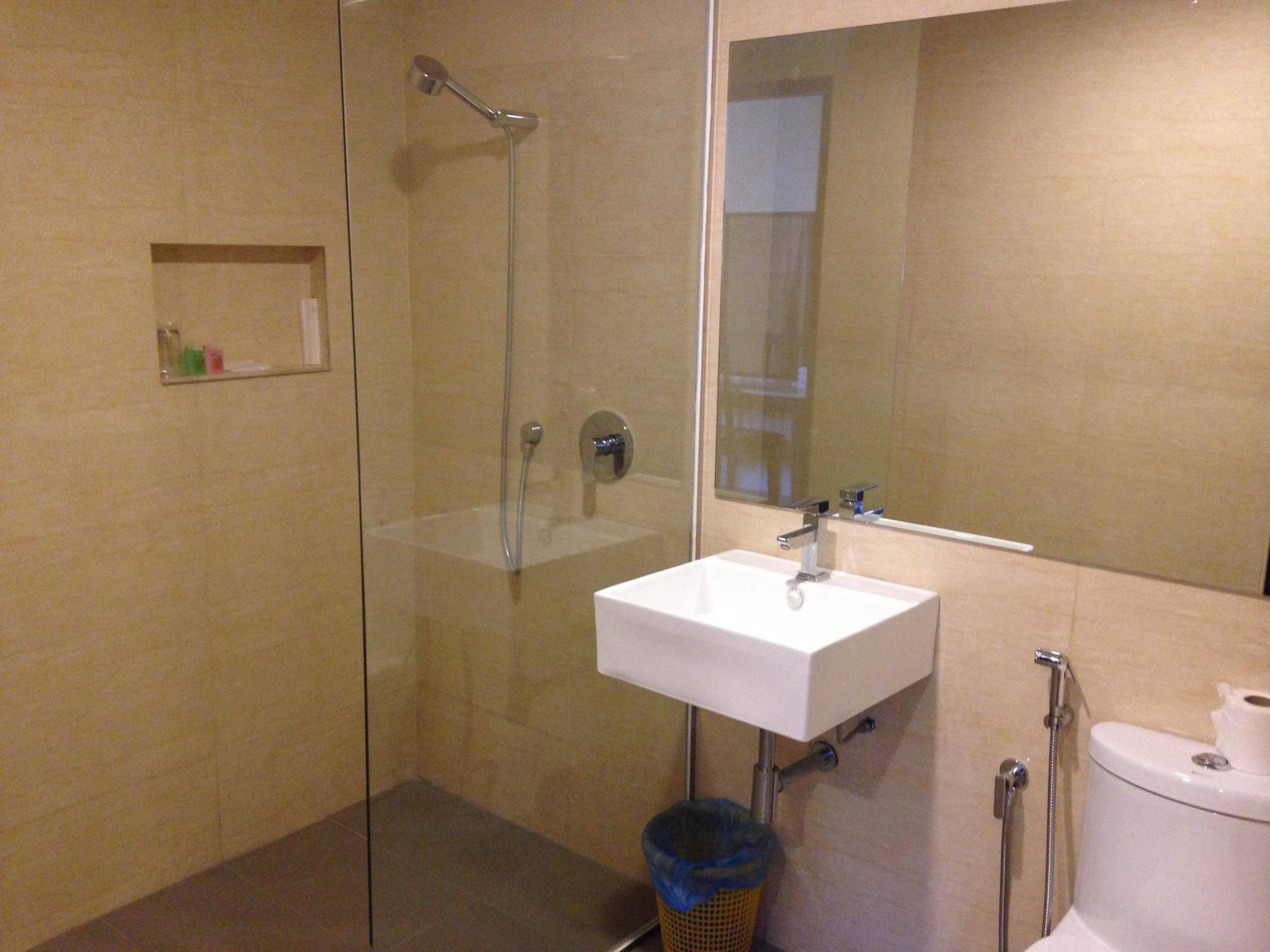 Century Hotel Kota Kinabalu Extérieur photo