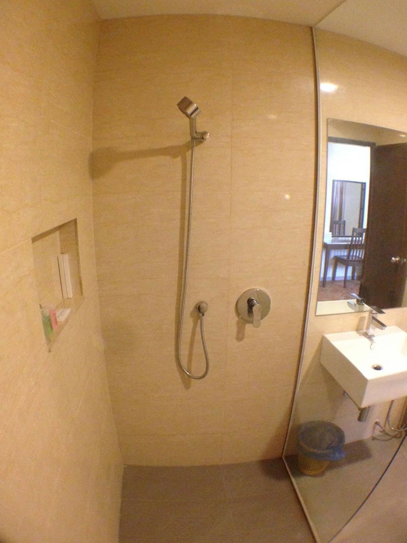 Century Hotel Kota Kinabalu Extérieur photo